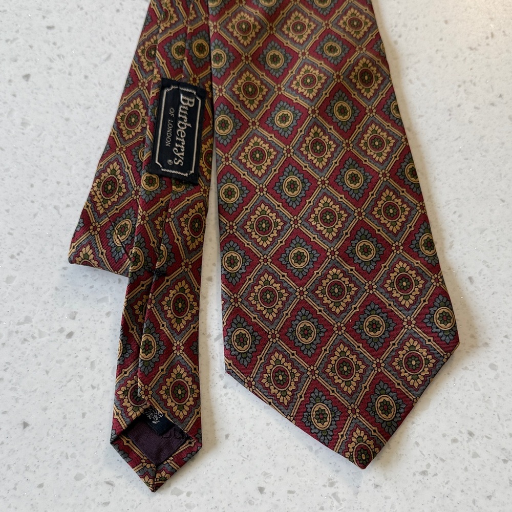 Burberry Burgundy and Gold Geometric Men's Tie